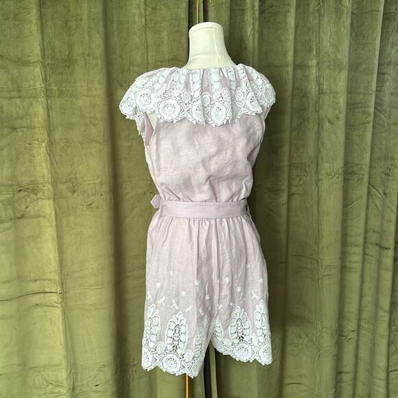 Miguelina 100 % linen crochet lace detailed lavender romper, M - Picture 11 of 16